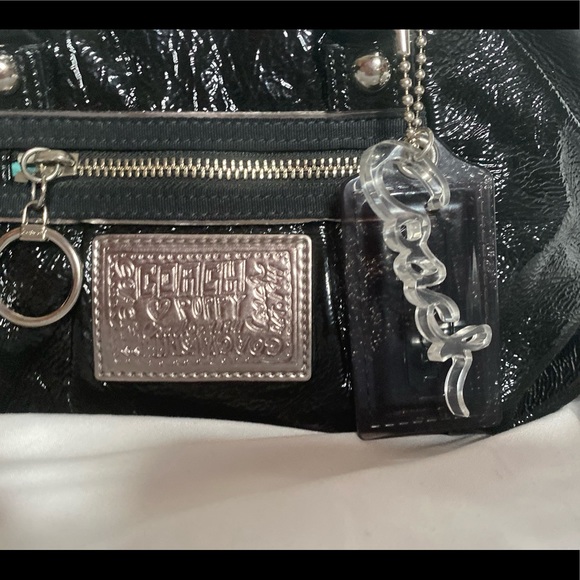 Coach Poppy Black Patent Leather Bag! - Picture 12 of 16